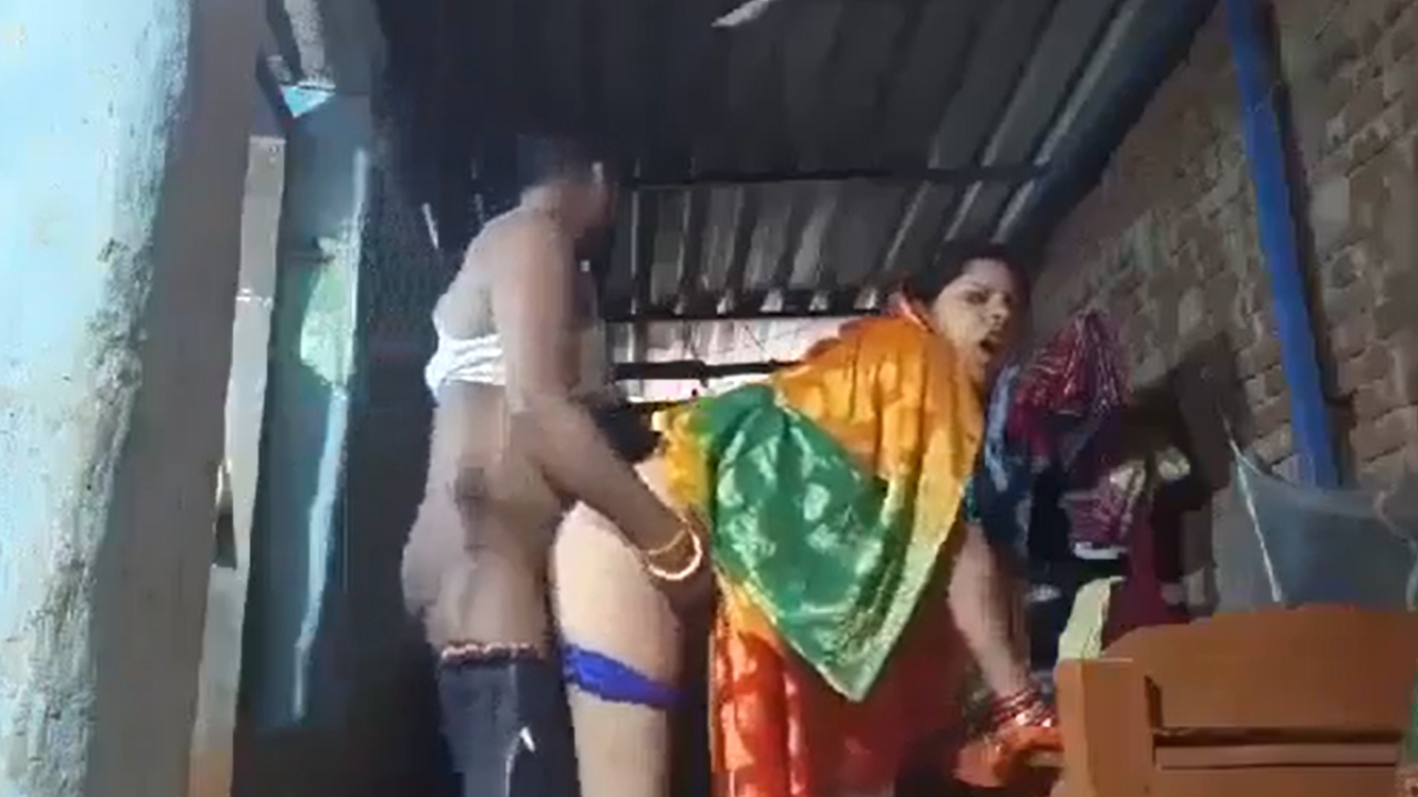 ছোট ভাই বউকে ডগি স্টাইলে চুদলো || বাংলা অস্থির চুদাচুদি || বাংলা সেক্স ভিডিও || x video bangla