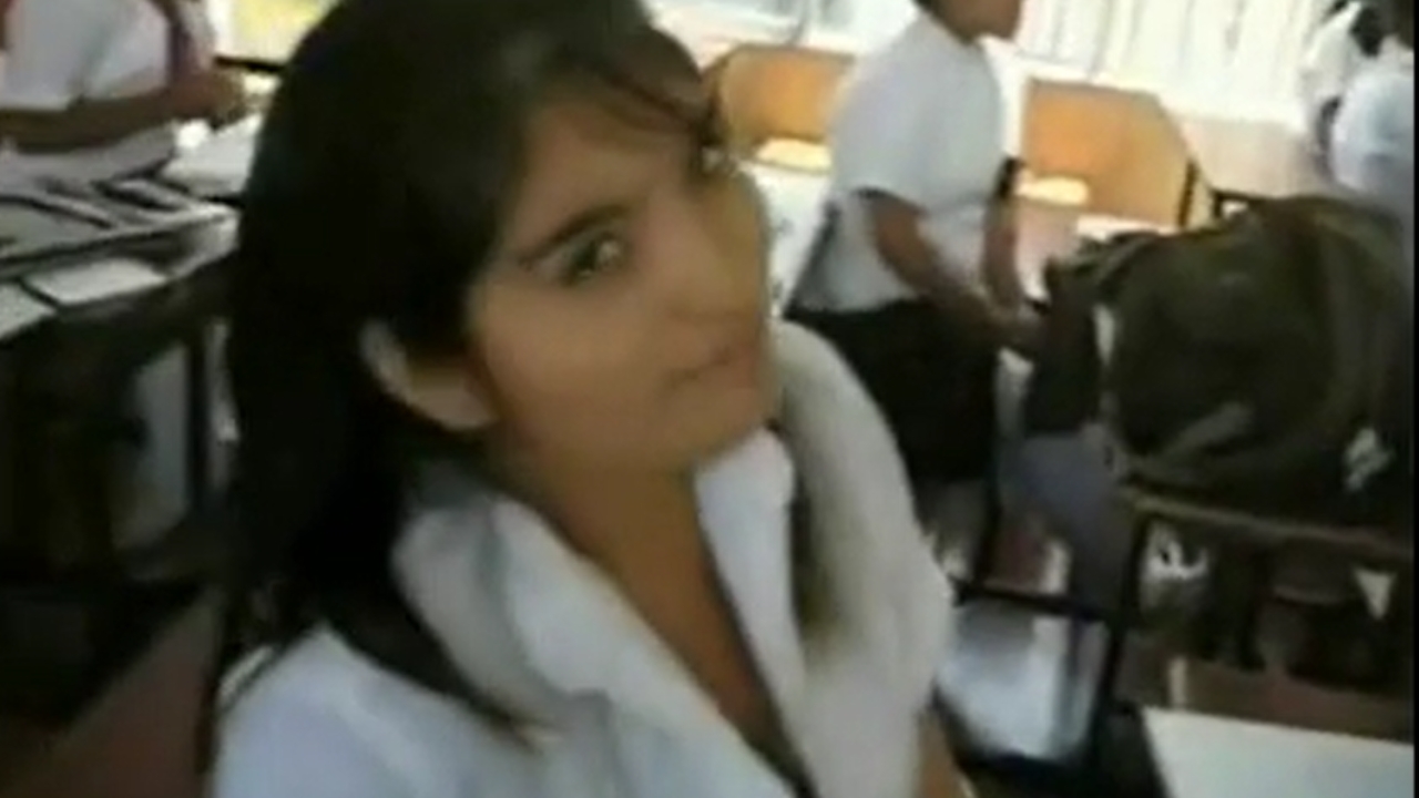 স্কুলের স্যার এর কাছে চুদা খেলো ছাত্রী || নতুন চুদাচুদির ভাইরাল লিংক || ভাইরাল লিংক