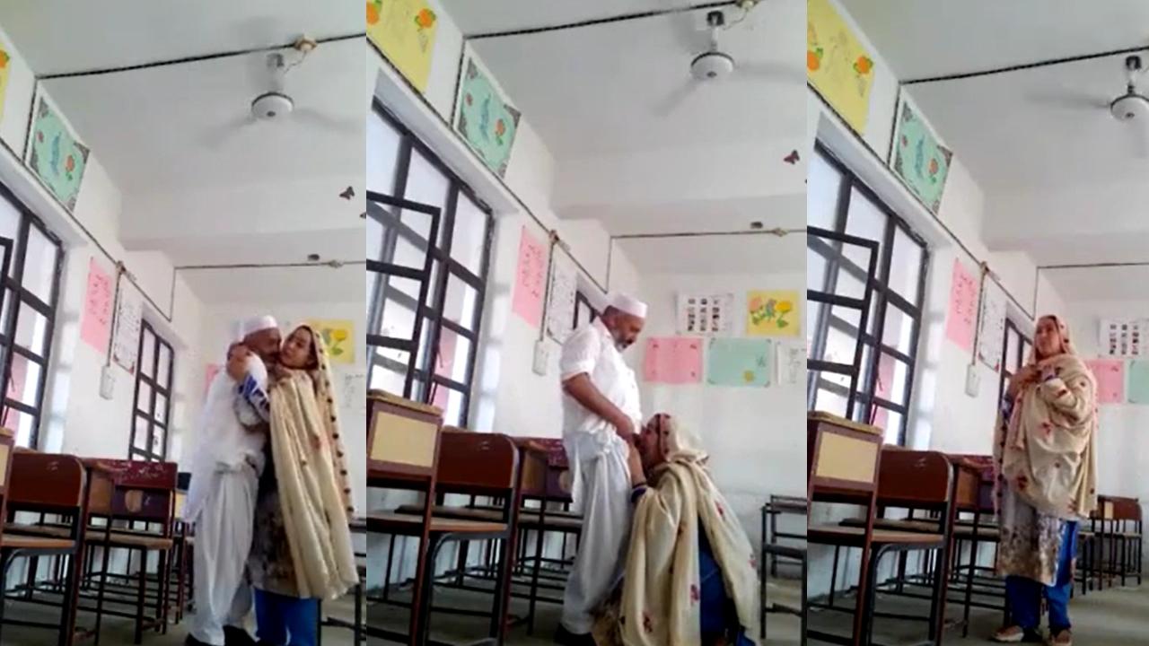 স্কুলের স্যার এর ধোনেভাবে চুষে দিলো || তবে মালের ফিগার কিন্তু অস্থির || bangla xxx