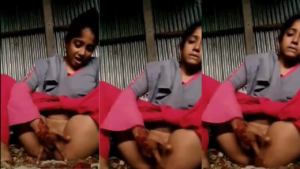 Sexy Teenage Girl with Camera Captures Her Gujarat Sex Tape with Her Lover – Hot XXX Video