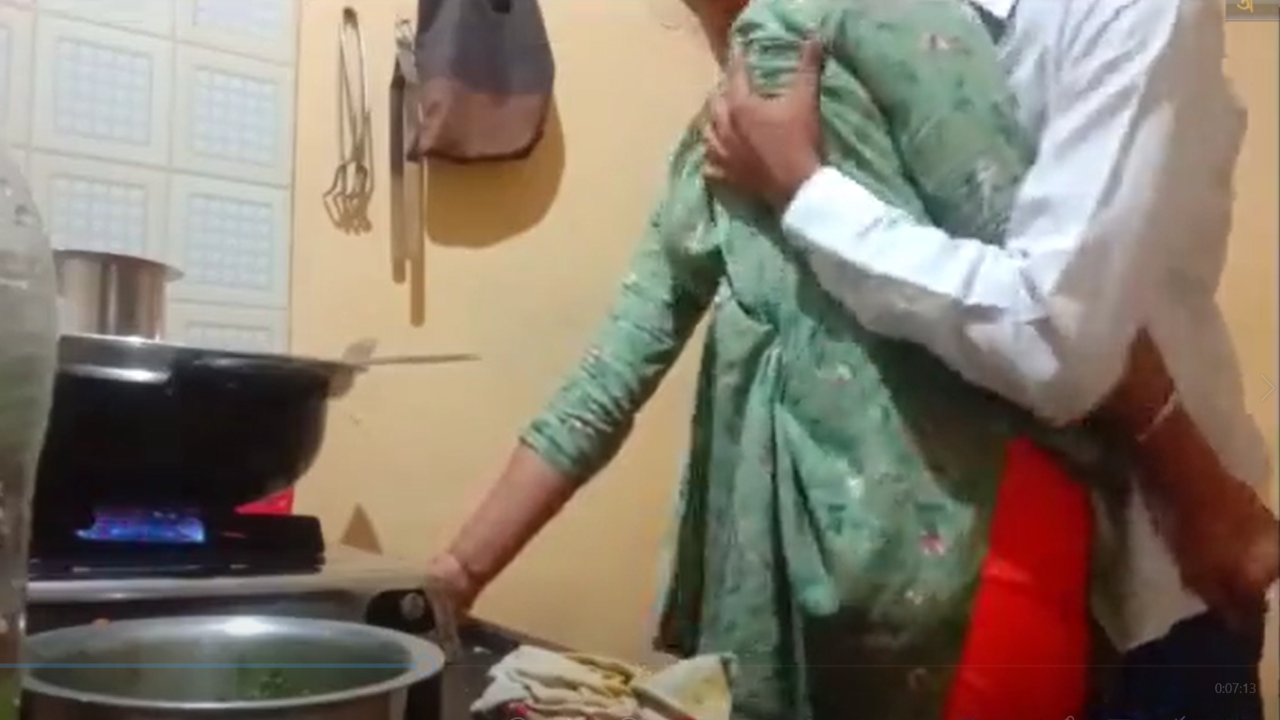 ভাবিকে রান্নাঘরে গিয়ে চুদে আসলাম – ভাইরাল বাংলা XXX সেক্স ভিডিও